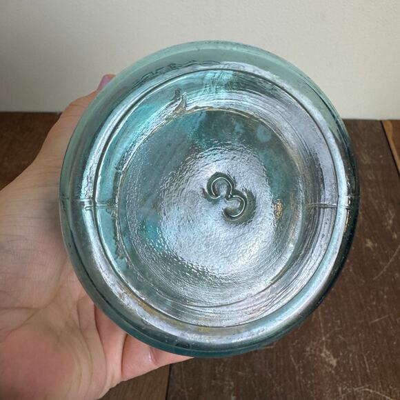 Bundle of 4 BALL 1923-1933 Blue Glass Quart Jars Kitchen farmhouse decor - Picture 4 of 10